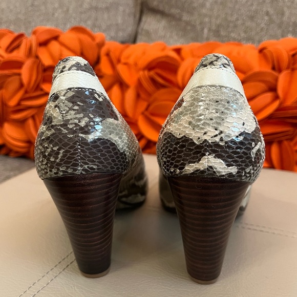 ❣️🆕Aldo Leather&Snakeskin Embossed Pumps❣️ - Picture 4 of 8